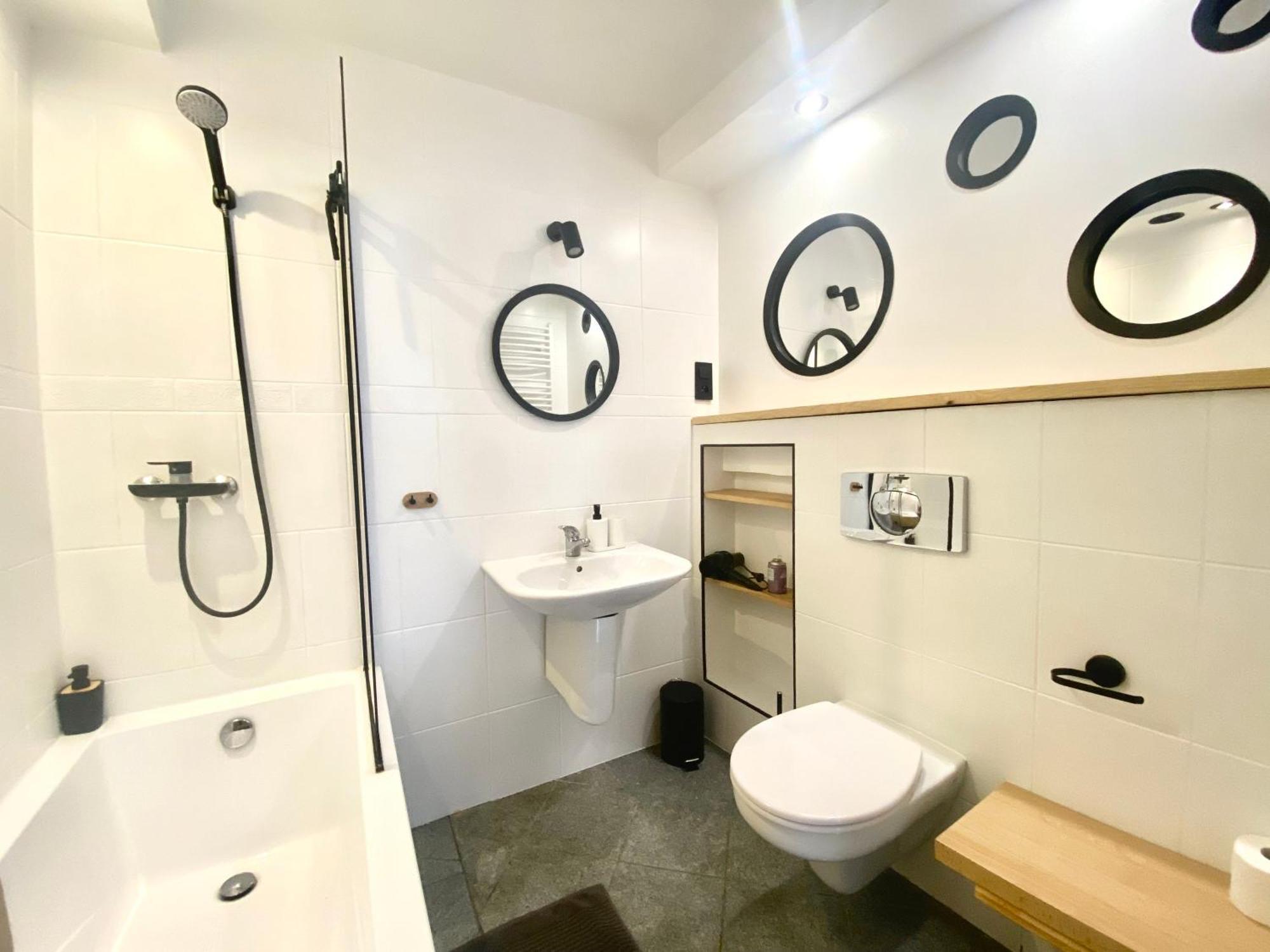 Apartmán 93 M2 Rynek Kino Na Dachu Self Check-In Vratislav Exteriér fotografie